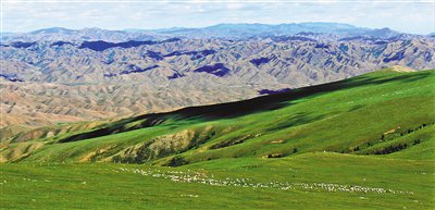 云中草原春坤山