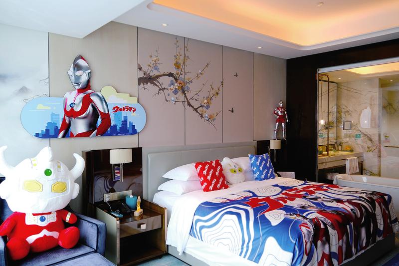 小朋友们,快来与奥特曼共度美妙之夜