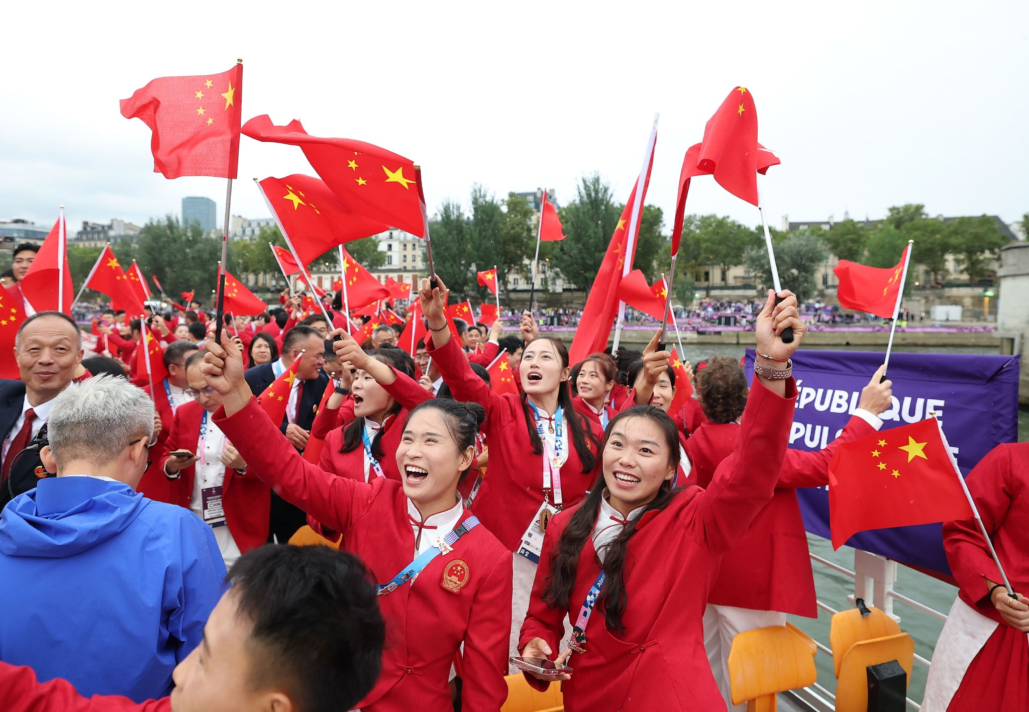 中国代表团正式亮相图片