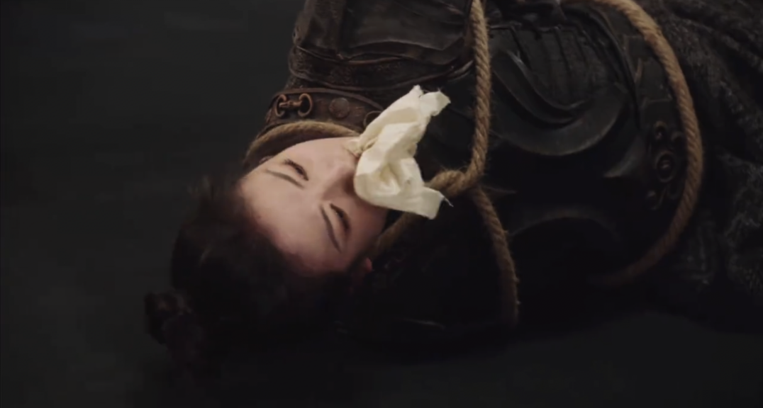 电视剧中绑架塞嘴里的布,吐不掉吗