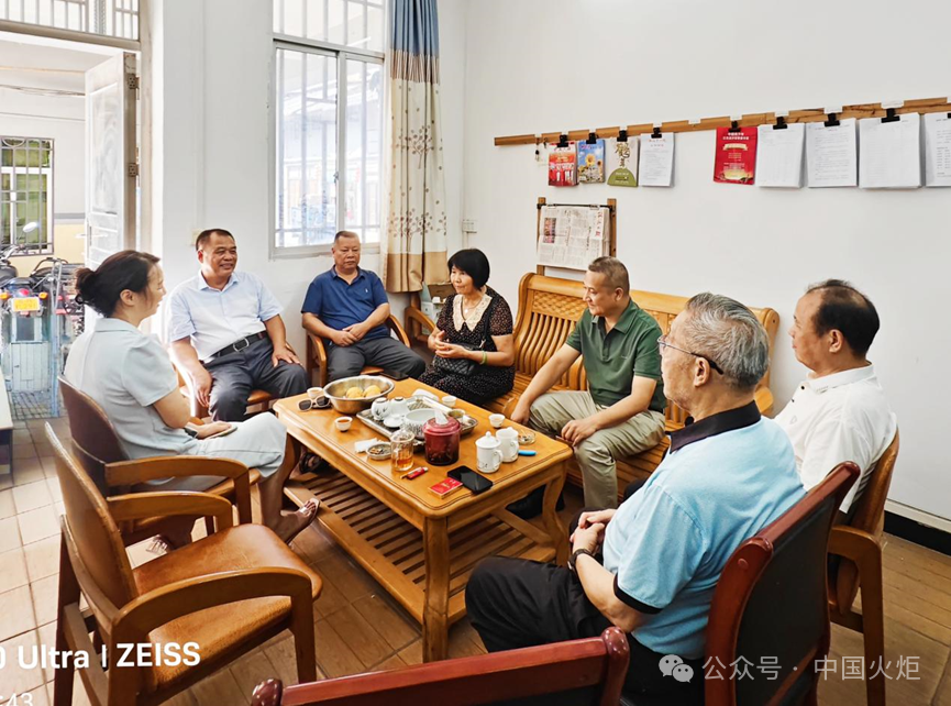 4湖北省襄阳市7月24日,湖北省襄阳市宜城市公安局关工委牵头组织召开