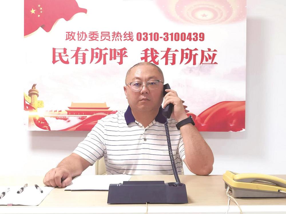 邯郸市政协十三届三次会议先进提案个人,民革丛台区三支部副主委,新华