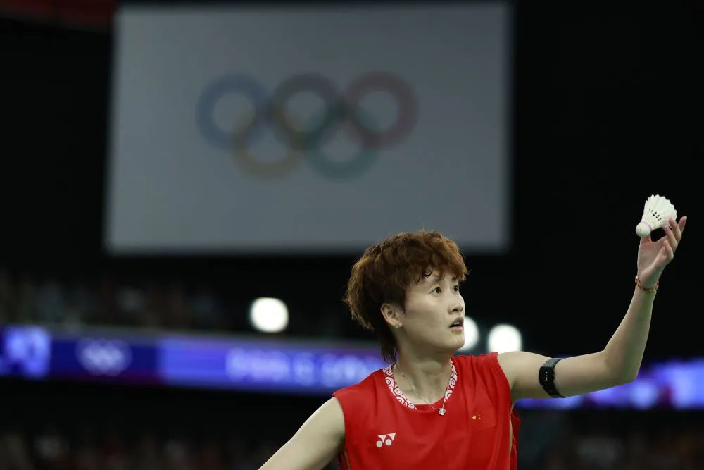 当地时间7月31日,东京奥运会冠军陈雨菲2比1战胜丹麦选手布利克费尔特