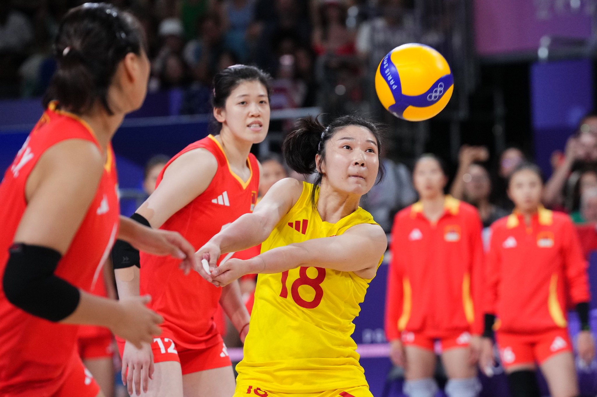 奥运两连胜!中国女排3:0战胜法国女排