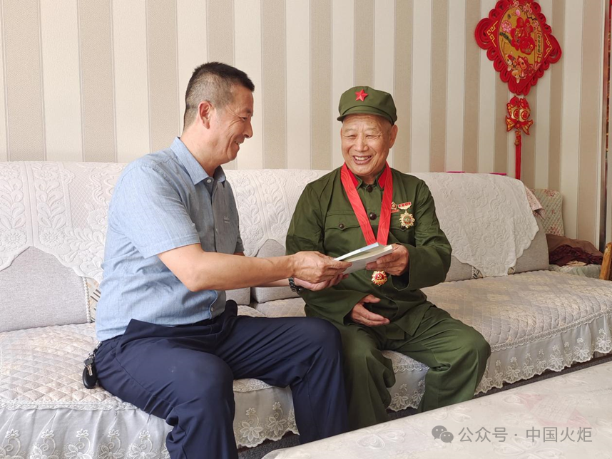 州7月30日,新疆伊犁州伊宁县萨地克于孜乡下萨地克于孜村关工委组织