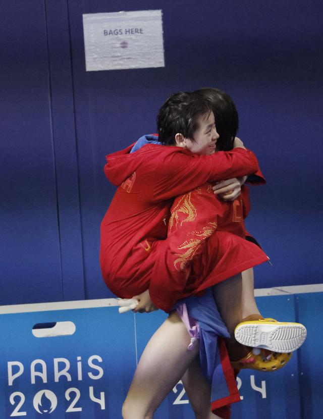 全红婵“丑拖鞋”和黄雨婷发卡制造的流量，他们全都化为了销量！