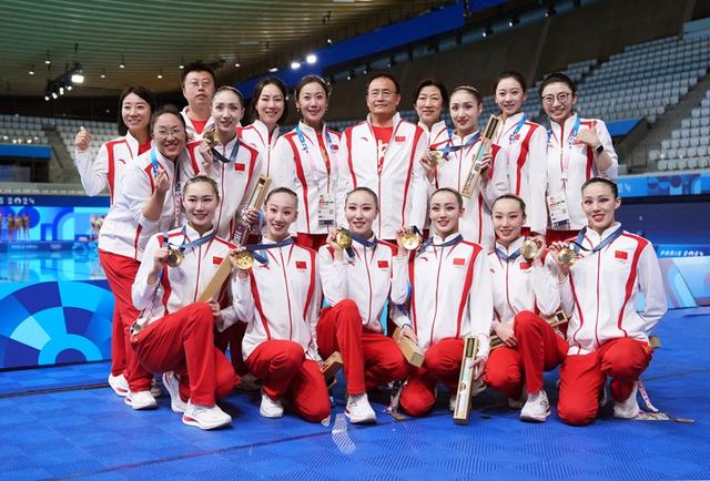 奥运历史首金!41年终圆梦——中国花游的追梦历程|花样游泳_新浪财经_
