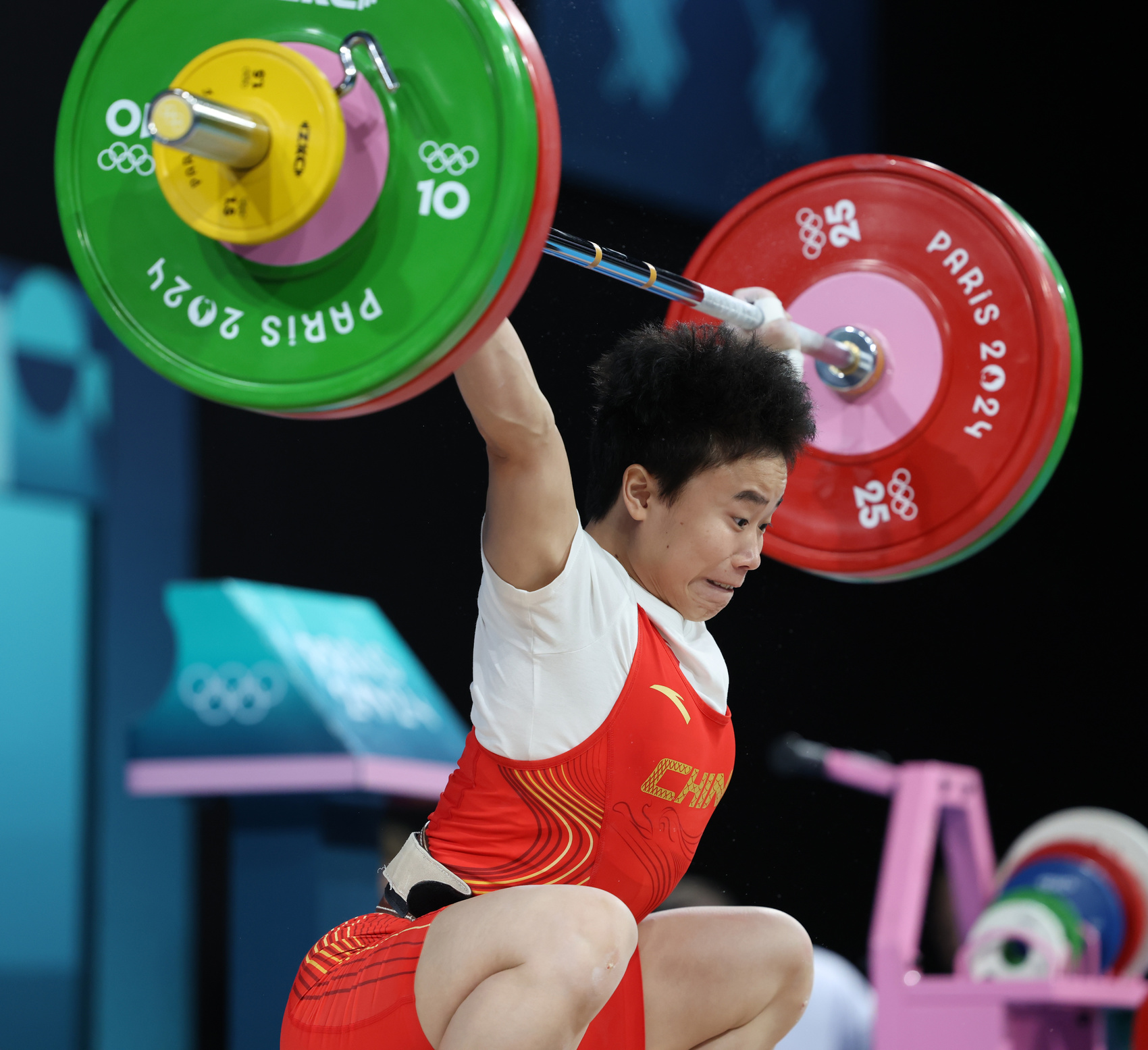 中国队第25金!侯志慧夺得女子举重49公斤级金牌