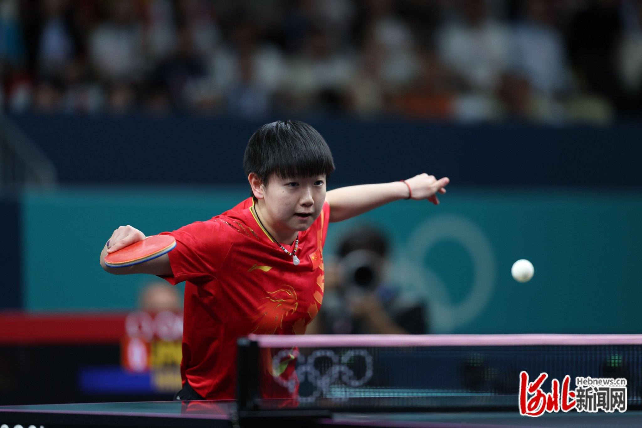 8月10日,巴黎奥运会乒乓球女子团体决赛,孙颖莎在比赛中