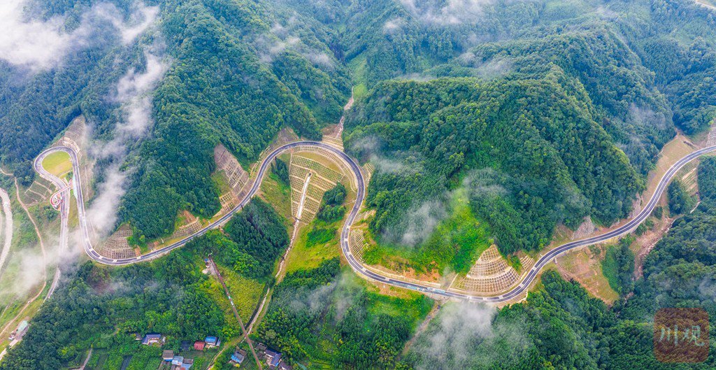 c视觉丨一路风景,龙门之巅1号公路带你穿越龙门山