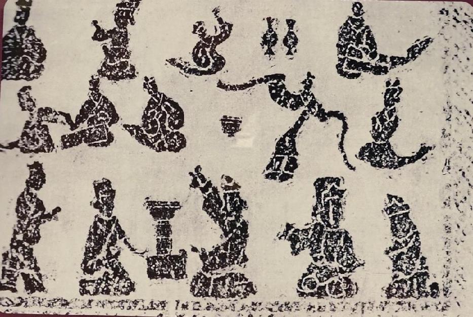 汉代舞蹈是在楚舞的基础上发展而来的,融合"楚腰