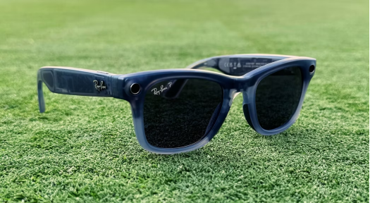 图为Ray Ban眼镜