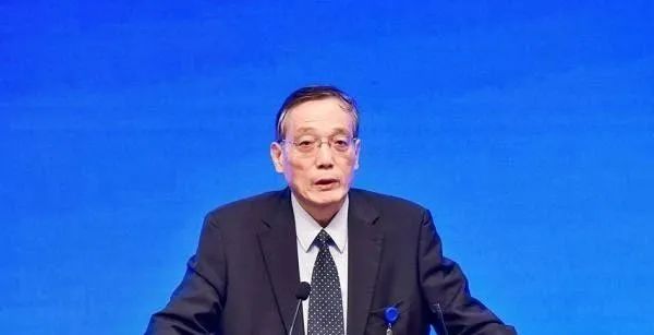 中国经济总量什么时候超过美国_“中国GDP有望2035年超美”