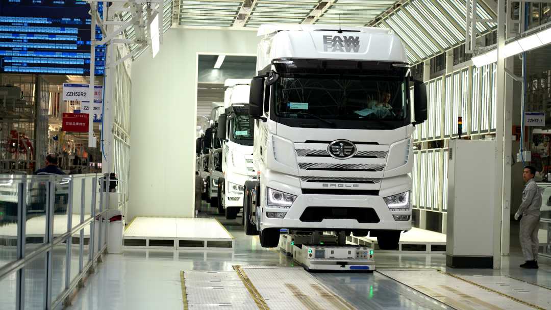 中国一汽1至7月商用车销量同比增长16.8%