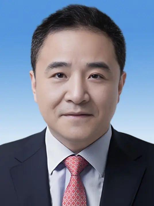 他已任厦门市委政法委书记