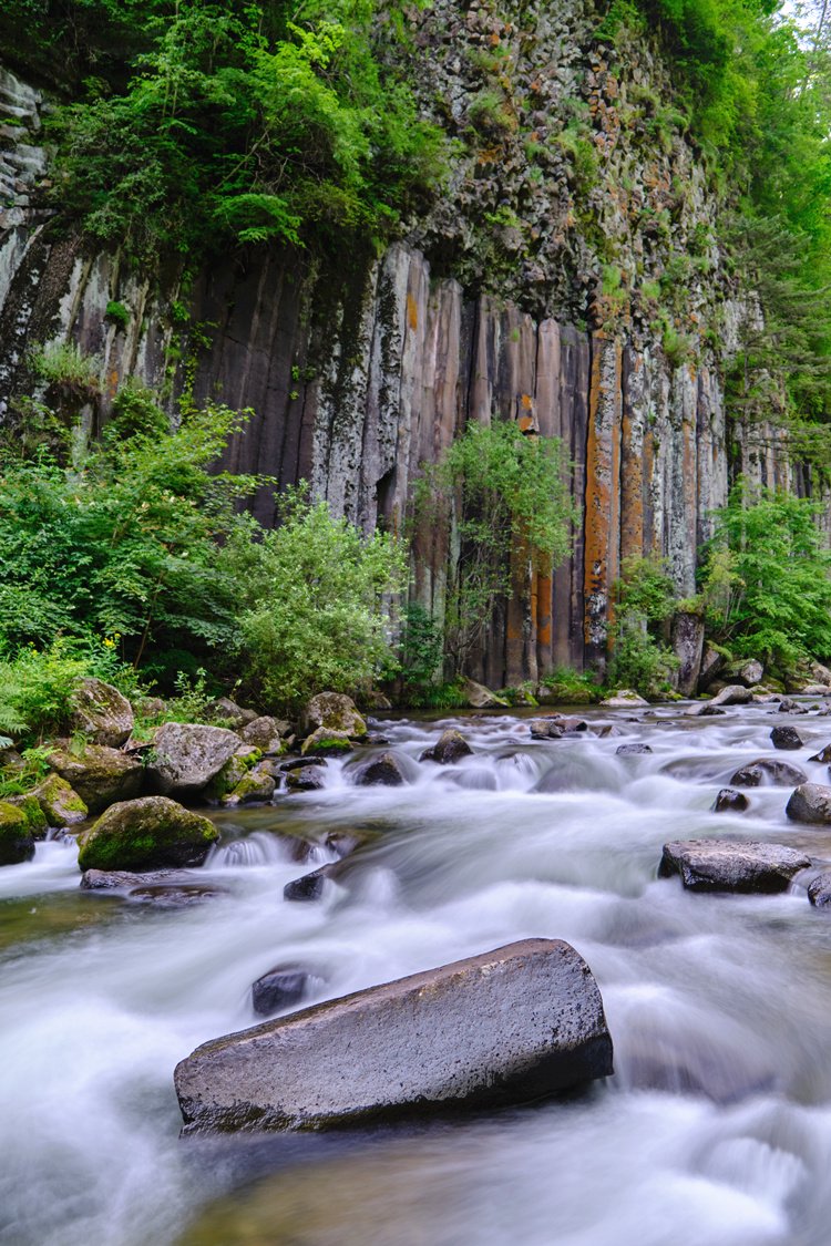 巍巍长白山 荡荡三江源