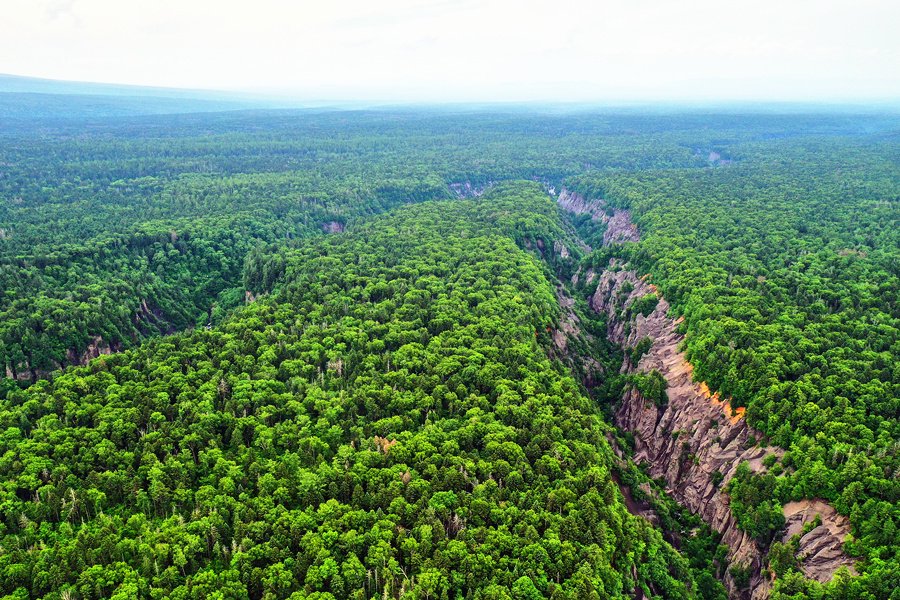 巍巍长白山 荡荡三江源