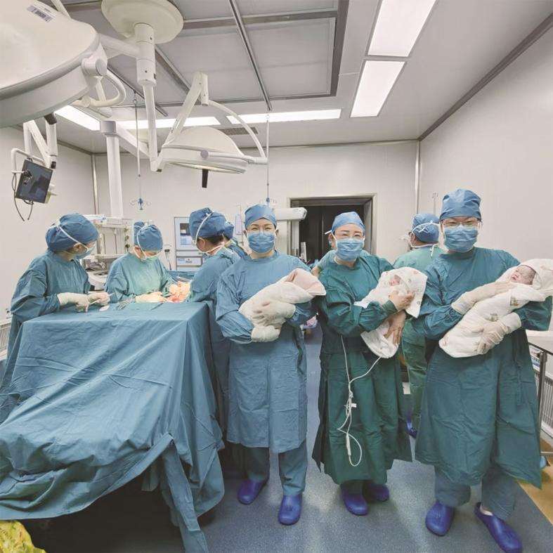 河北工程大学附属医院产科 迎来"三胞胎"姐妹|三胞胎_新浪财经_新浪网