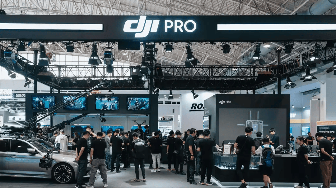 高交会吸引众多电子信息<a href=http://www.newskj.org/news/kjxx/ target=_blank class=infotextkey>科技</a>巨头 全图谱聚焦数字时代“现在与未来”