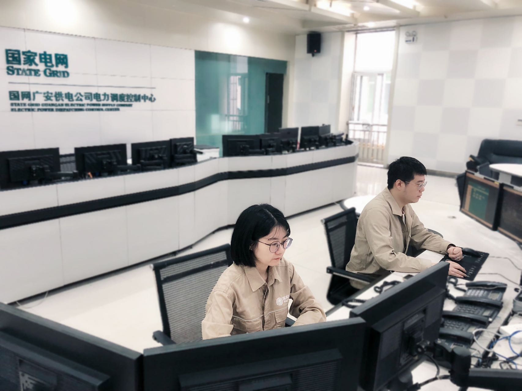 国网四川电力强化输变电设施设备运维保障 迎接高温“烤”验|国网_新浪财经_新浪网