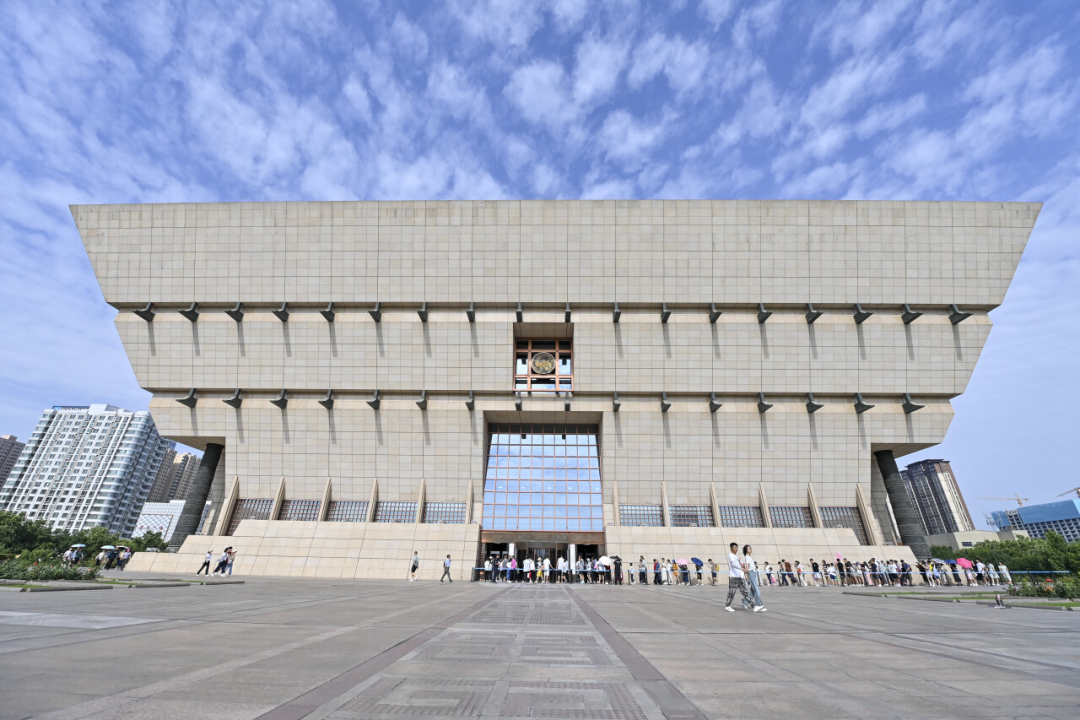 "山西财经大学文化旅游与新闻艺术学院党委书记王振峰告诉记