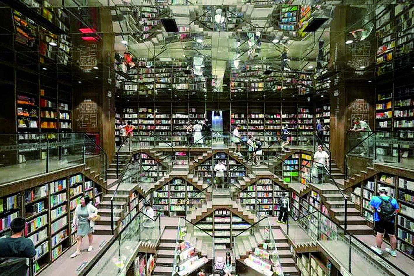 陪伴我们5年的"网红书店" 钟书阁·重庆店下月关闭