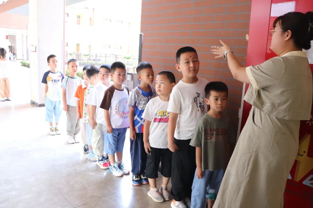 雁塔三小开展新生训练营活动|小学_新浪财经_新浪网