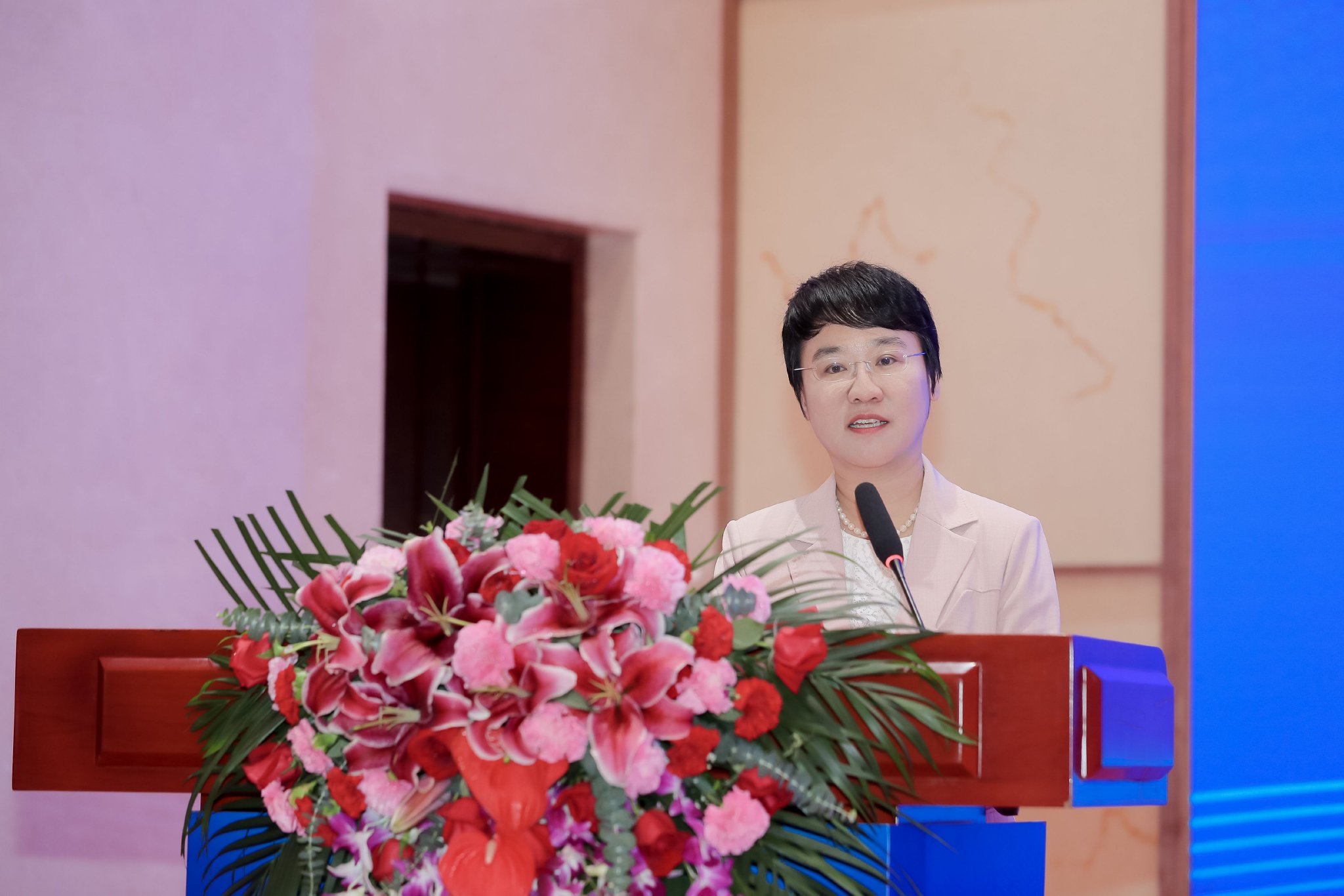 广东省清远市委副书记翟雪梅