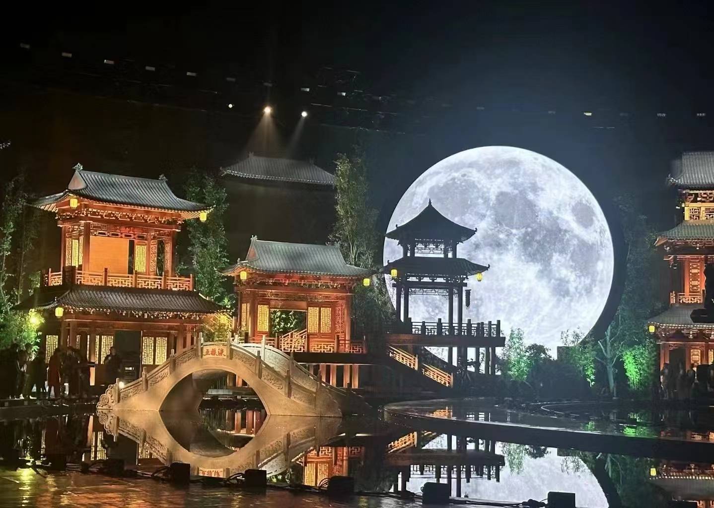 中视制片团队助力《中央广播电视总台2024年中秋晚会》|直播_新浪财经_新浪网