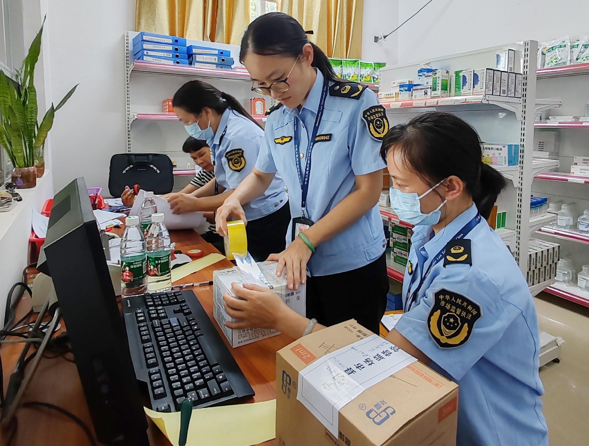 近期,广西壮族自治区宁明县市场监管局加大对县以下乡镇农村地区药店