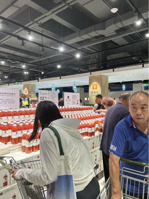 网红番茄汁来了,还要有餐饮区,永辉超市郑州最大胖东来调改店恢复营业