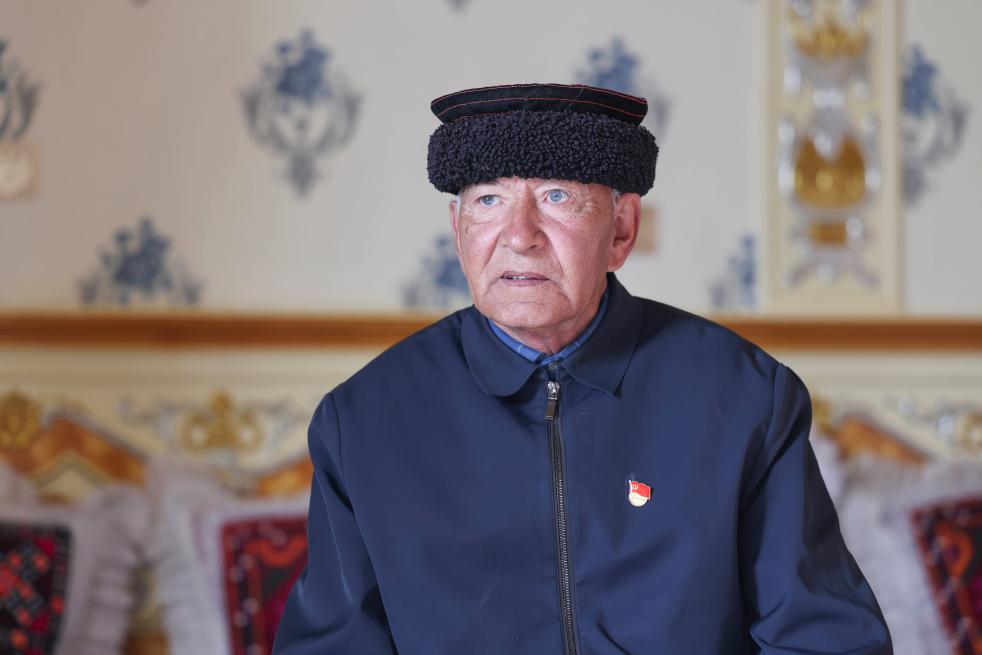 这是新疆塔什库尔干塔吉克自治县提孜那甫乡拍摄的巴依卡·凯力迪别克