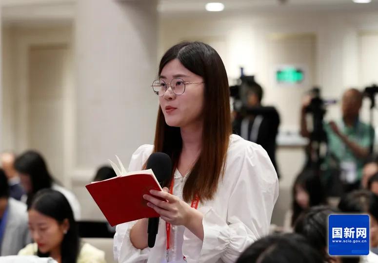 金融时报记者发问(徐想 摄)