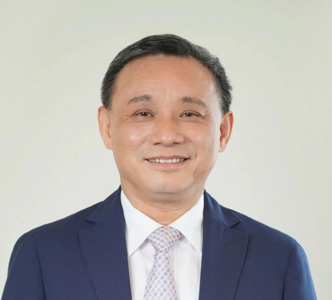 毛振华 中国东说念主民大学经济商酌所联席长处、教训、中国宏不雅经济论坛(CMF)联结首创东说念主、联席主席,中诚信海外首席经济学家