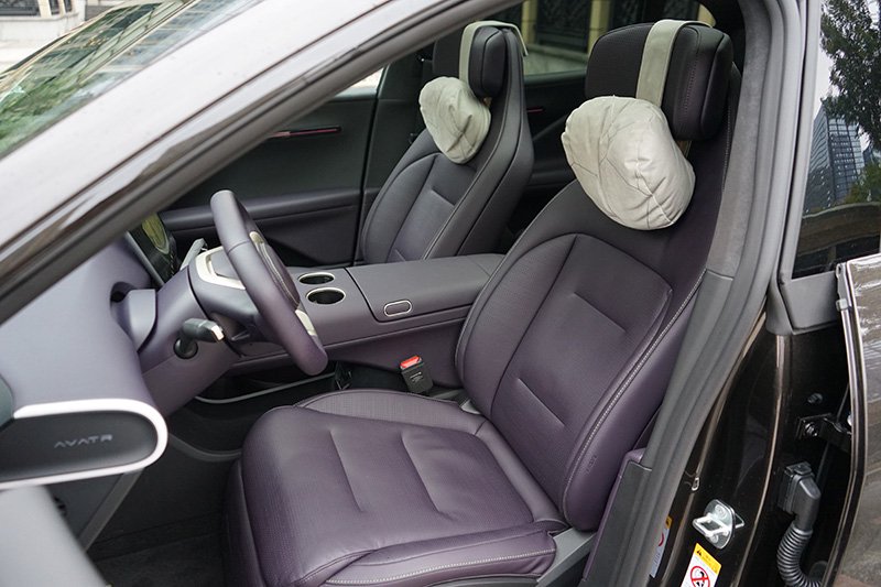 带增程、有华为智舱智驾加持，21.99万元起售的阿维塔07要逆袭