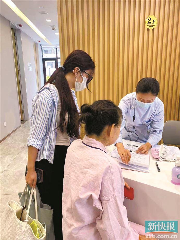 医院跑腿代办护士全程协助陪同代挂专家号，快速办理，节省时间的简单介绍