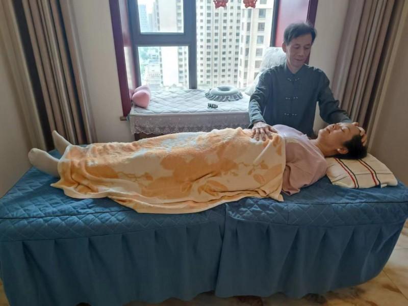 非遗大师梁顺琪:以禅拍点亮生命之光|中医|老师|经络|疾病|技法_手机新浪网