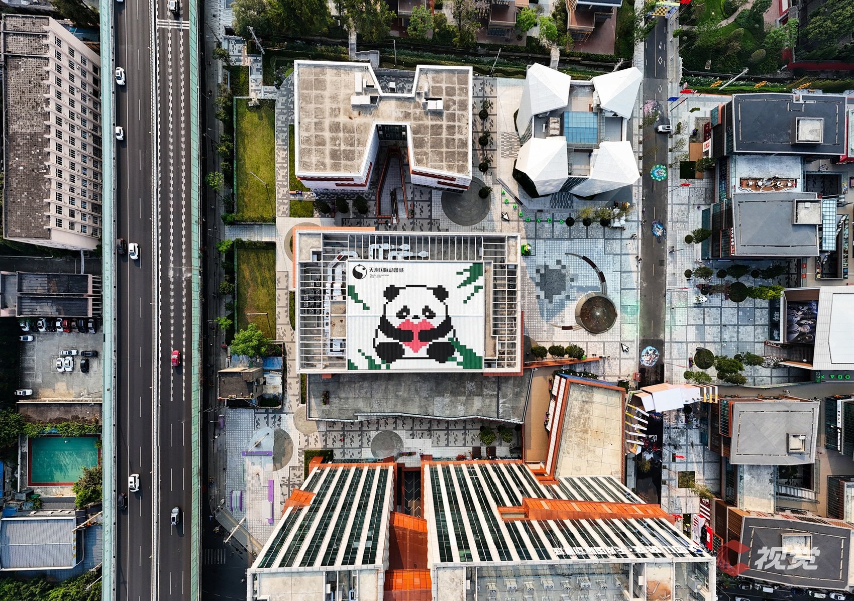 c视觉丨成都二次元新地标 1 天府国际动漫城好炫酷!