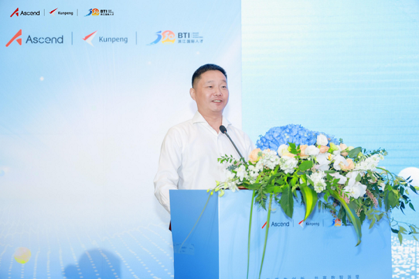     华为中国计策与Marketing部部长卢广