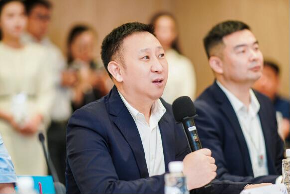 马海旭 华为副总裁、ICT产品组合管理与解决方案部总裁