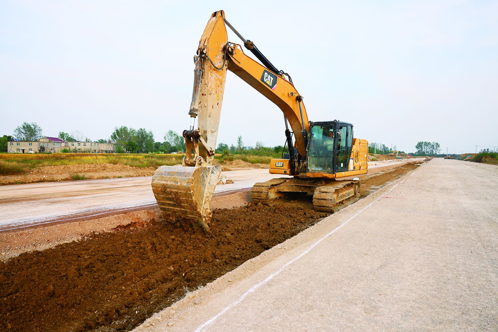 “聪明”且“长命” 全国首条未来高速公路上线