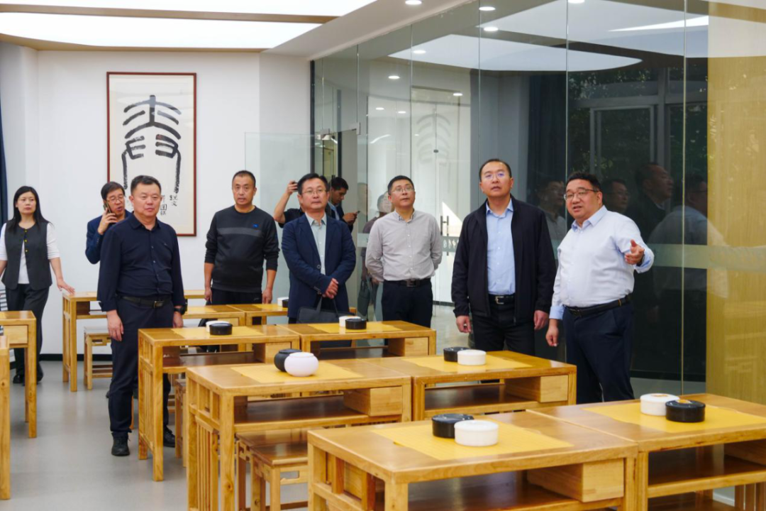 10月14日下午两点,由绥德县委常委,副县长苗立群,县教体局党组书记