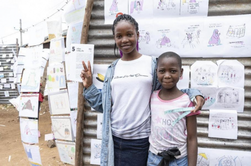 学生画作在马萨雷嘉年华艺术展展出