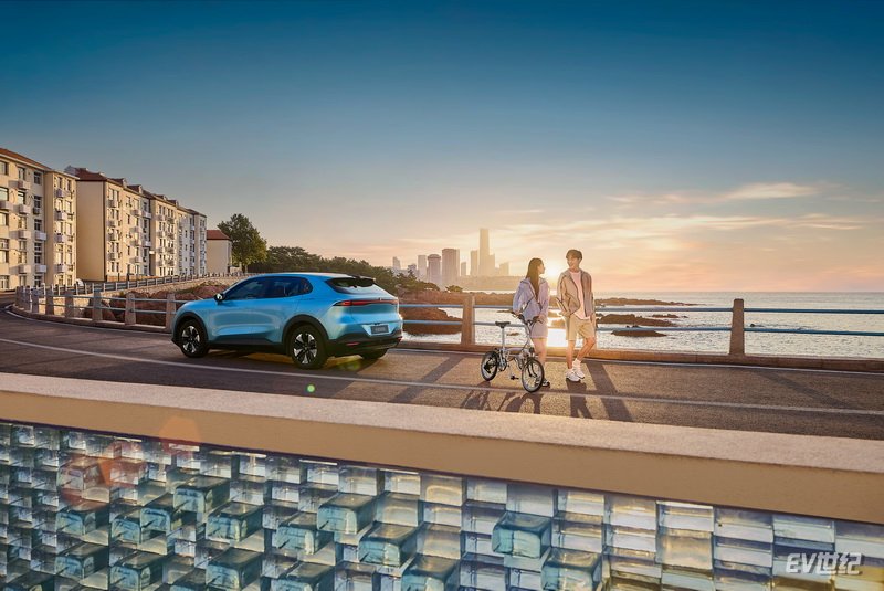 价格香，配置顶 深蓝S05最低11.99万元上市