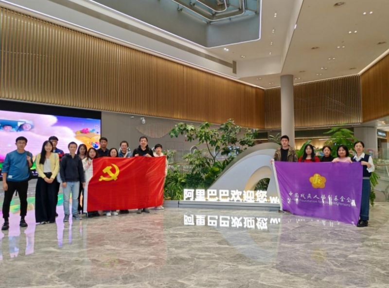 图为活动现场