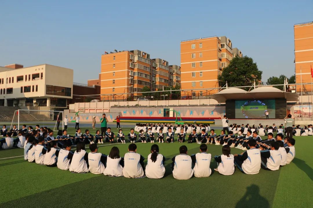 合作共建 推动西安市五环中学心理健康教育创新发展
