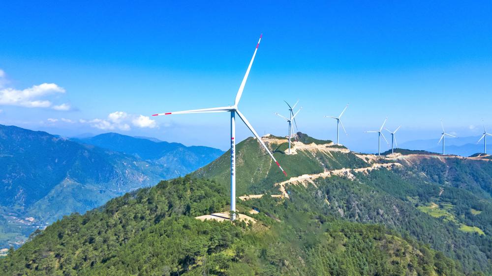 图片来源:新华社