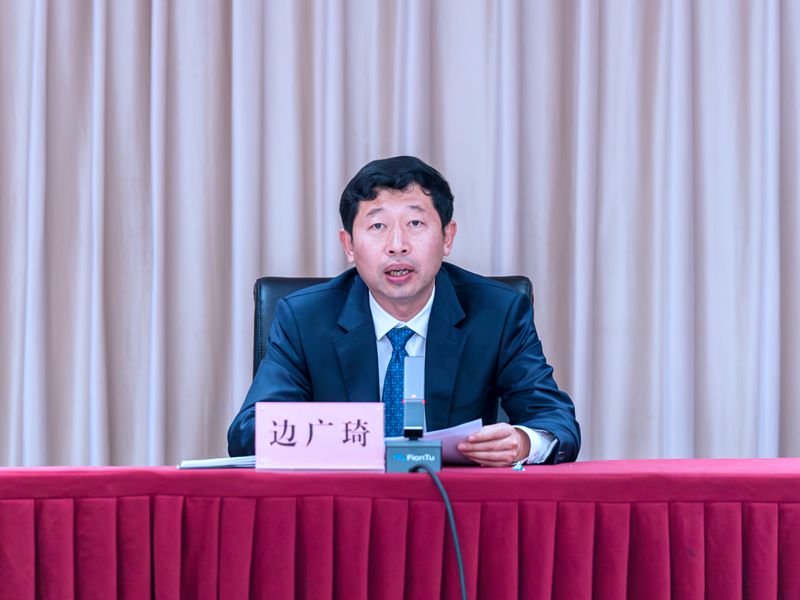 图：国家能源局能源节约和科技装备司副司长边广琦
