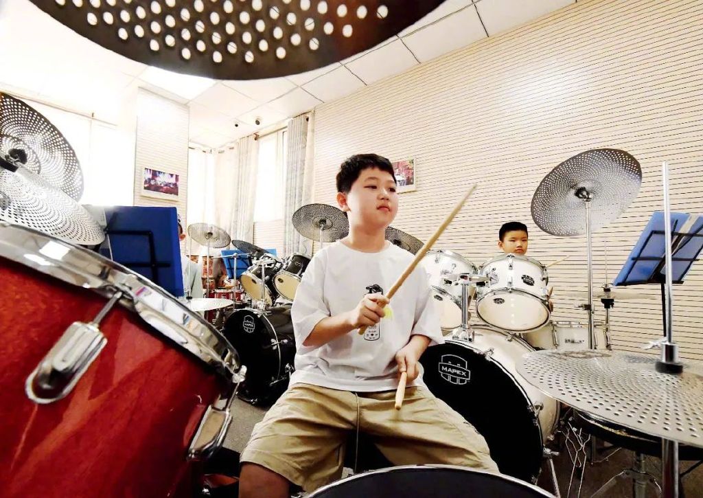 器樂學習是許多家長和學生的選擇。圖/視覺中國