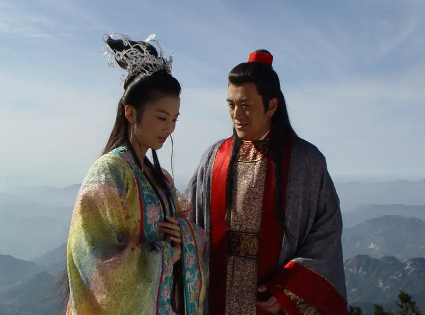 杨子与黄圣依共同出演《天仙配》/ 图源:《天仙配》剧照